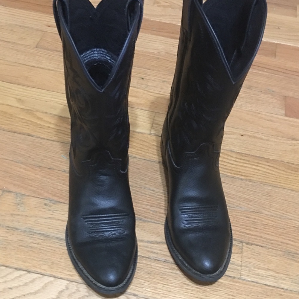 Justin Boots BOYS-size 5.5 m/ woman’s size 7.5